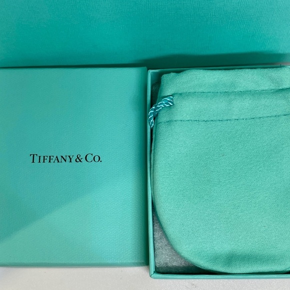 Tiffany & Co. Puffed Heart Drop Dangle Earrings 925 With box rare - Picture 9 of 9